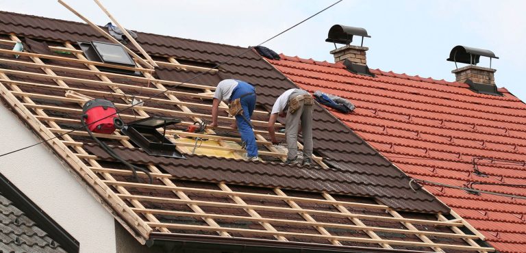 re roofing banner